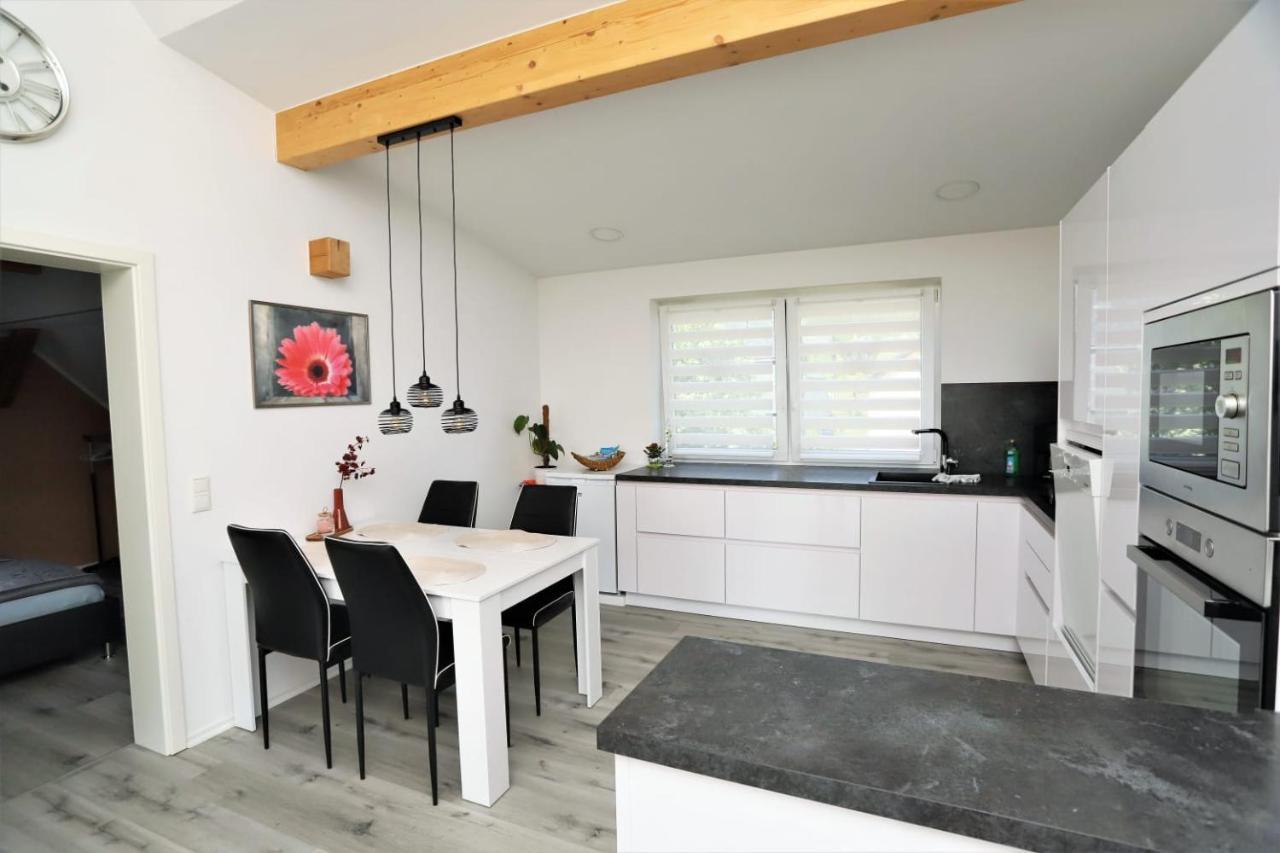 3-Raum Ferienwohnung In Willmersdorf - Thueringer Wald Grossbreitenbach Esterno foto