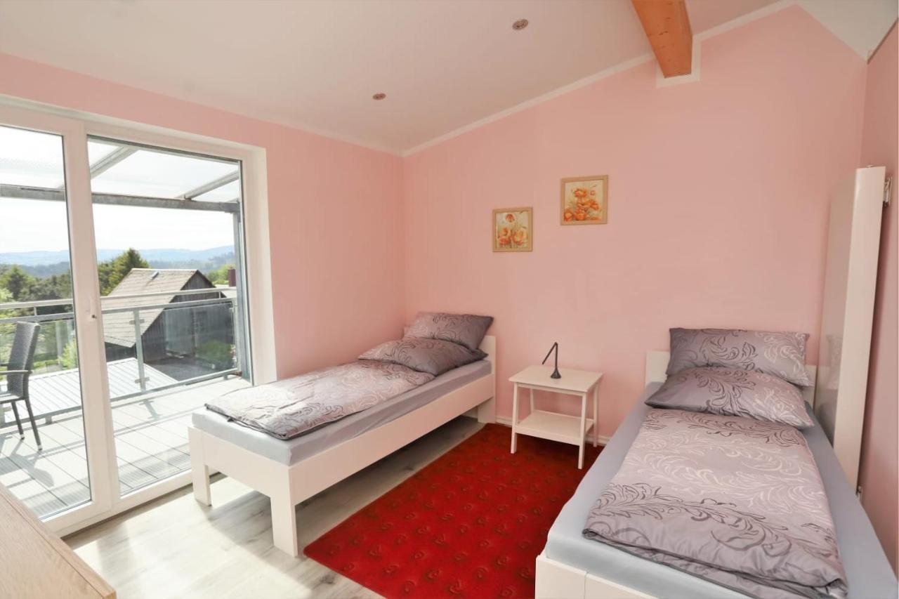 3-Raum Ferienwohnung In Willmersdorf - Thueringer Wald Grossbreitenbach Esterno foto